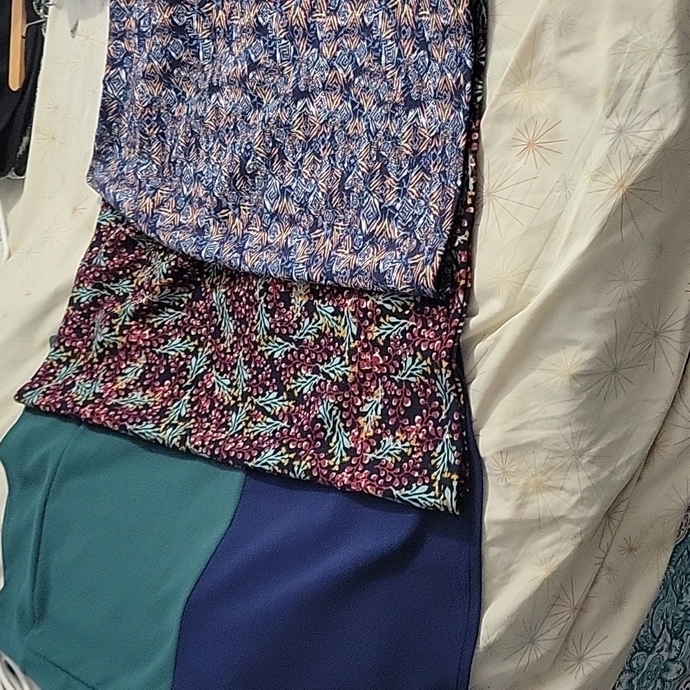 LOT OF 3 LULAROE  Pencil skirts size large